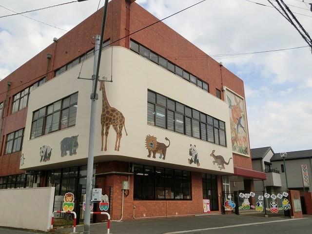 幼稚園・保育園　九州女子大学附属折尾幼稚園（幼稚園・保育園）まで370m