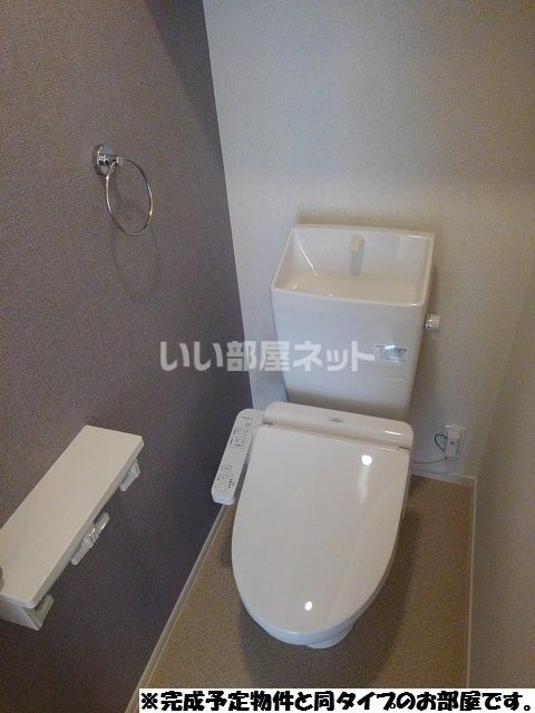 【シエロアスール　IIのトイレ】