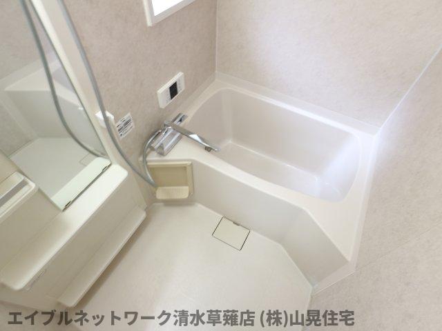 バス・シャワールーム　ゆったり過ごせるお風呂です