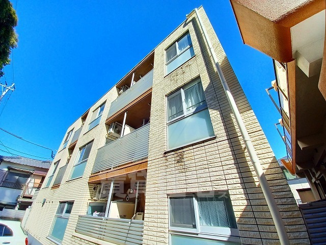福岡市南区平和のマンションの建物外観