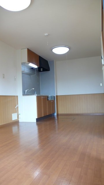 居室・リビング　南向きの明るいリビング