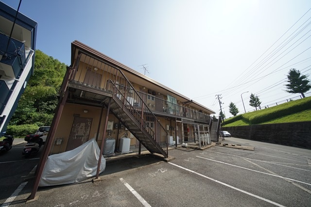 下関市一の宮本町のアパートの建物外観