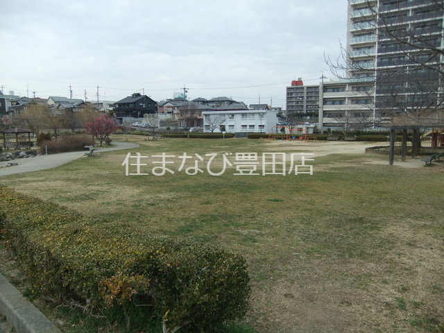 【レオパレスやまとの公園】