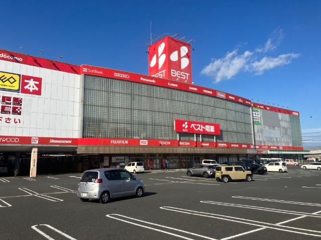 【ユアメゾン田原新町のホームセンター】