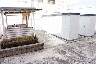 【金沢市窪のアパートのその他設備】