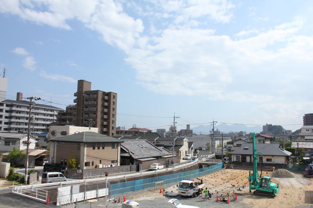 【広島市佐伯区三宅のマンションの眺望】