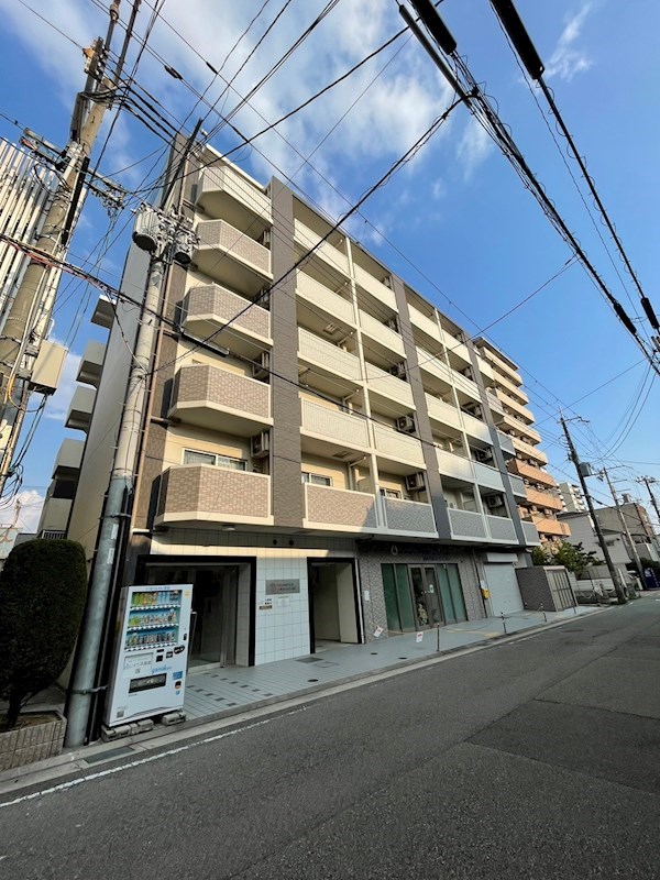 尼崎市西本町のマンションの建物外観