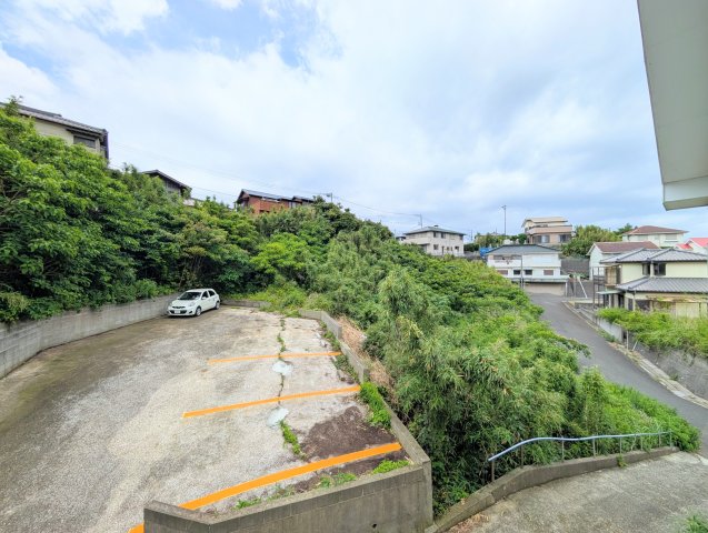 眺望　【眺望】周辺環境は緑豊かで閑静な住宅街。定住はもちろんセカン