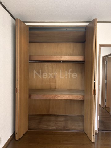 収納　エステートピアワイ＆イー 201