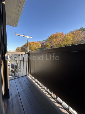 バルコニー　エステートピアワイ＆イー 201