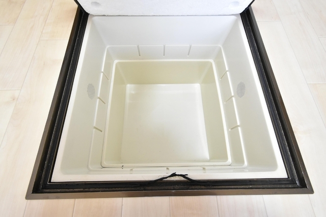 収納　床下収納