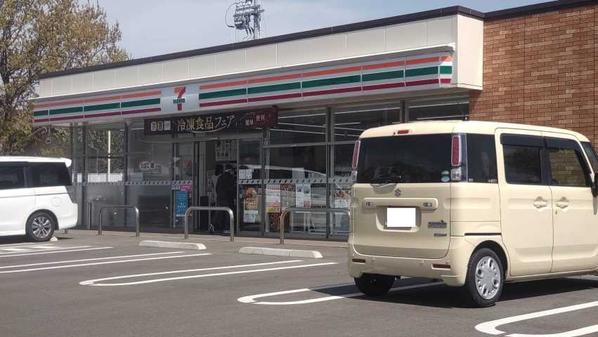 コンビニ　セブン－イレブン下関小月店（コンビニ）まで1111m