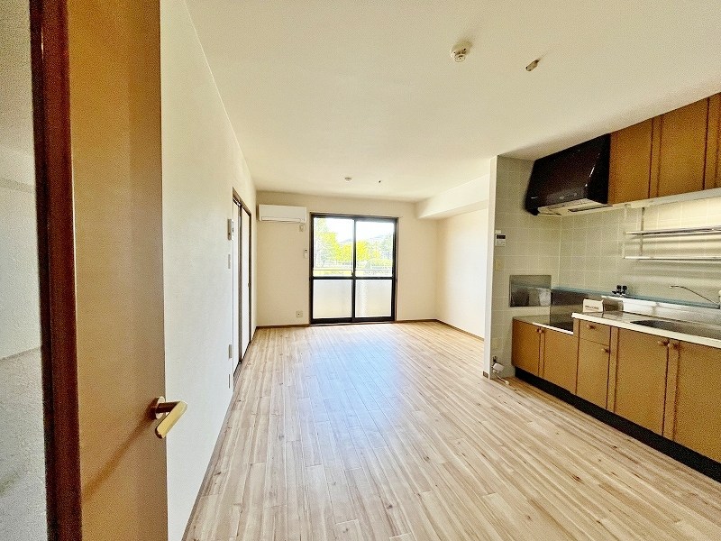 居室・リビング　★LDK12帖★