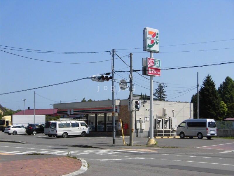 コンビニ　セブンイレブン空知栗山店（コンビニ）まで1156m