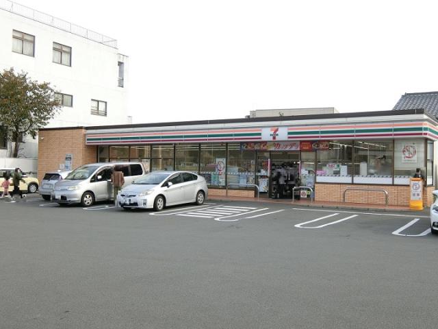 コンビニ　セブン－イレブン三島文教町店（コンビニ）まで200m