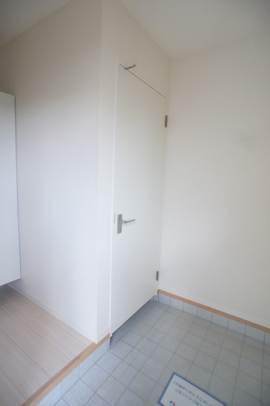 玄関　※同物件別号室