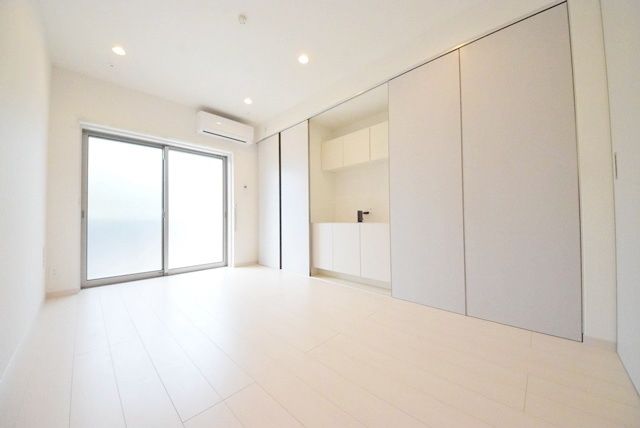 居室・リビング　★明るい洋室★