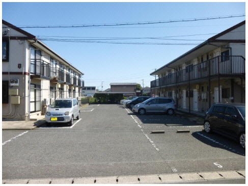 駐車場　駐車場