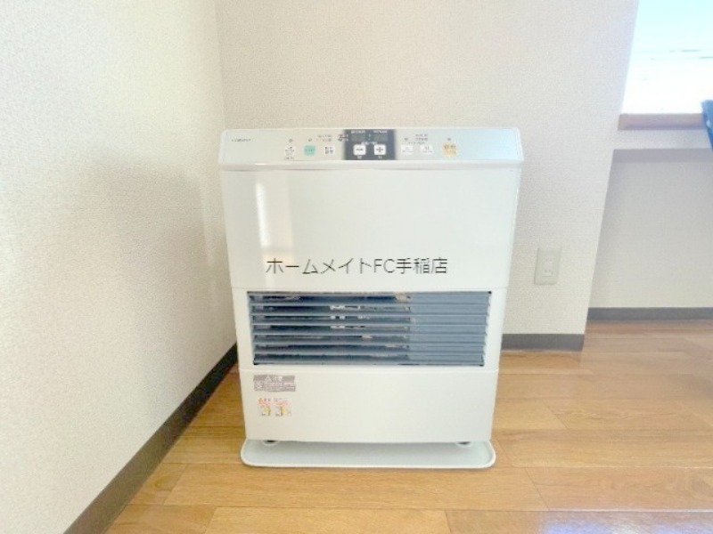 その他設備　灯油ストーブ付きです！