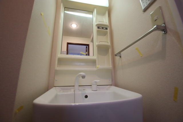 洗面設備　※別室の参考写真の為、現況優先です。