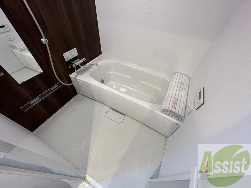 バス・シャワールーム　お風呂になります。一日の疲れを癒してくださいね。