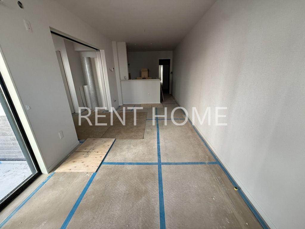 居室・リビング　建築中です