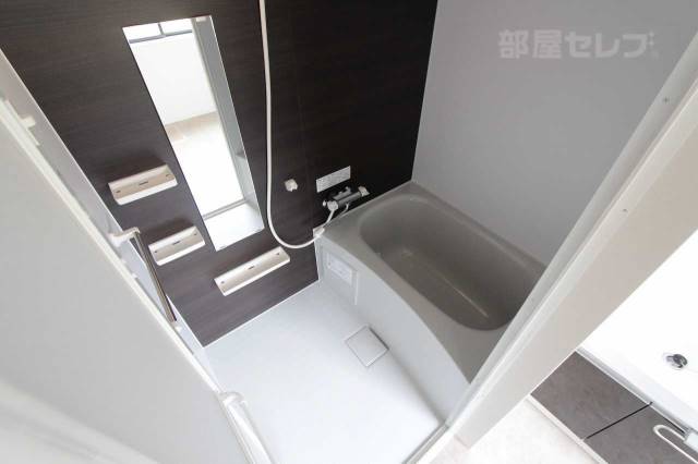 バス・シャワールーム　※１０１号室内装写真参照