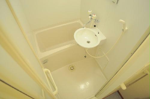 バス・シャワールーム　浴室乾燥機付きのお風呂