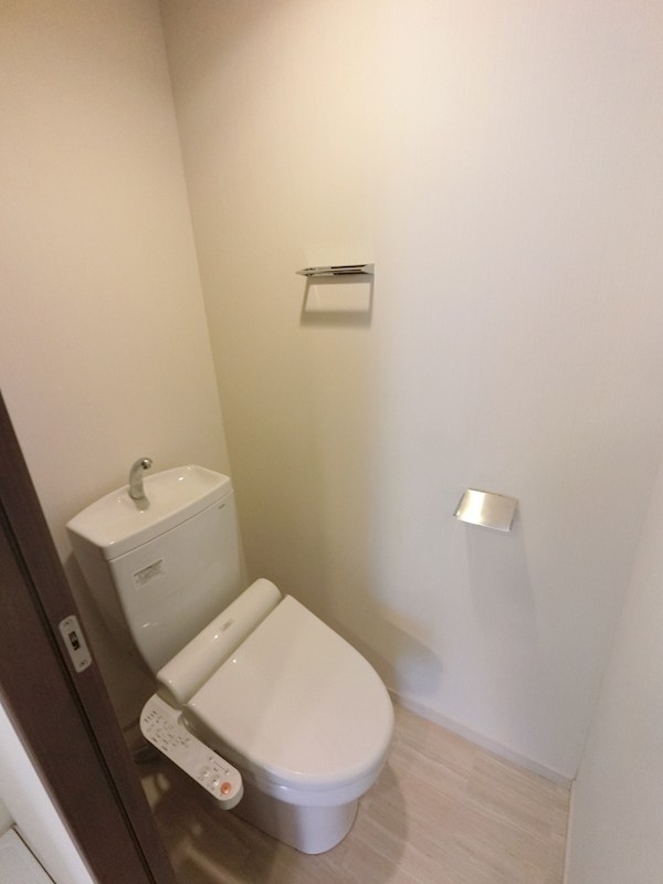 トイレ　参考写真