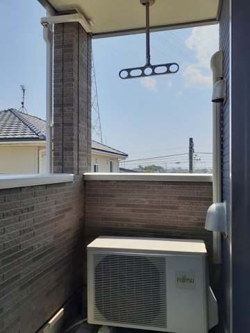 バルコニー　開放的で明るい空間を演出してくれるバルコニーです