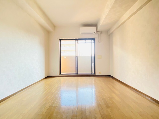 居室・リビング　洋室６．２帖です