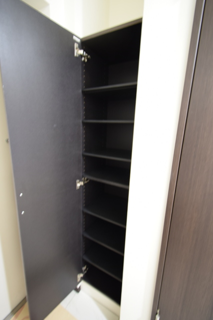 収納　※同タイプ　３０２号室の写真です