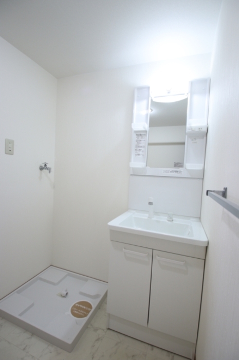 洗面設備　使いやすい洗面所です
