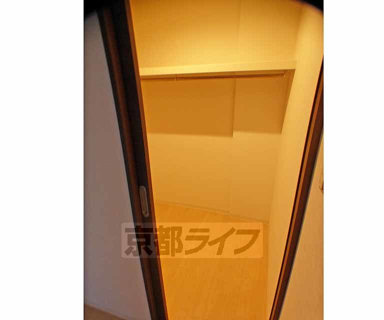 収納　ウォークインクローゼットです