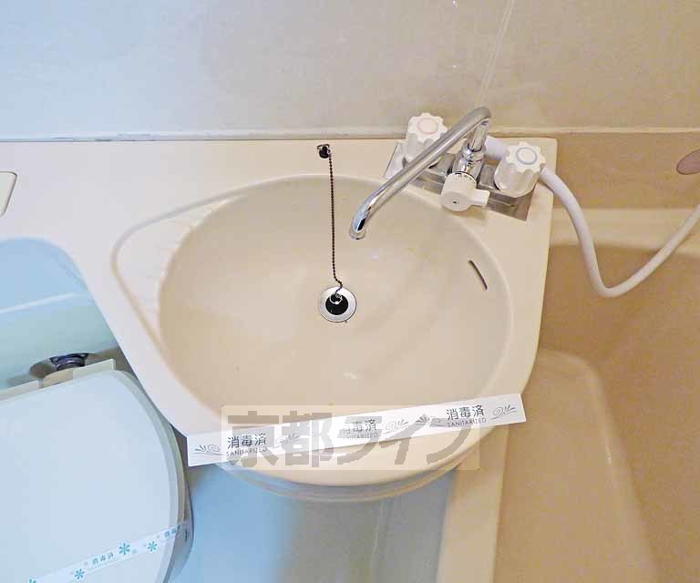 洗面設備　洗面台です。