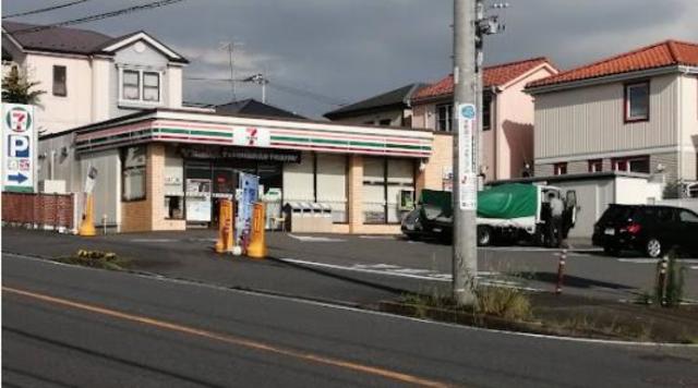 コンビニ　セブンイレブン横浜美しが丘西3丁目店（コンビニ）まで341m