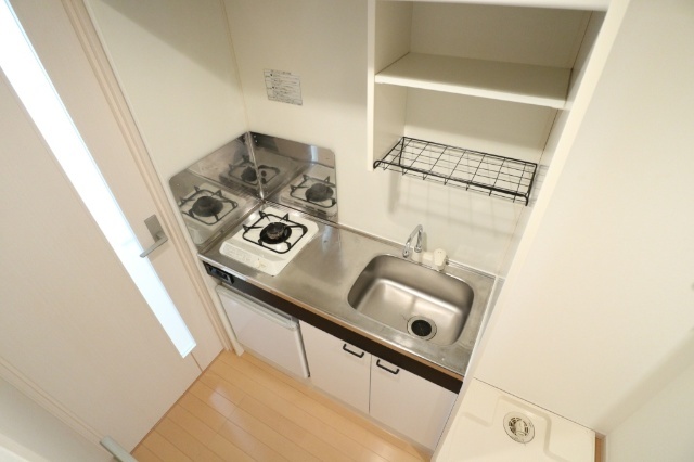 キッチン　＊２０４号室の写真です。