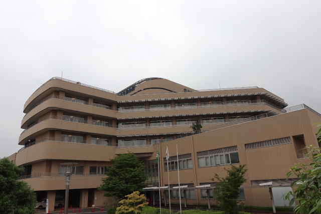 病院　千葉市立青葉病院（病院）まで950m