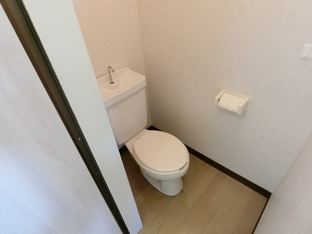 トイレ　トイレ内コンセントあり