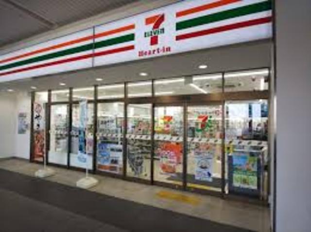 コンビニ　セブンイレブン　ハートインJR東加古川駅改札口店（コンビニ）まで107m