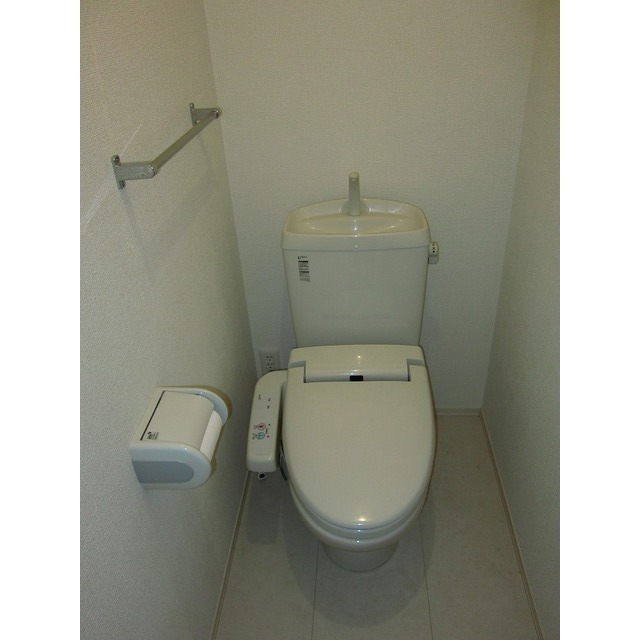 トイレ　別の部屋の写真です