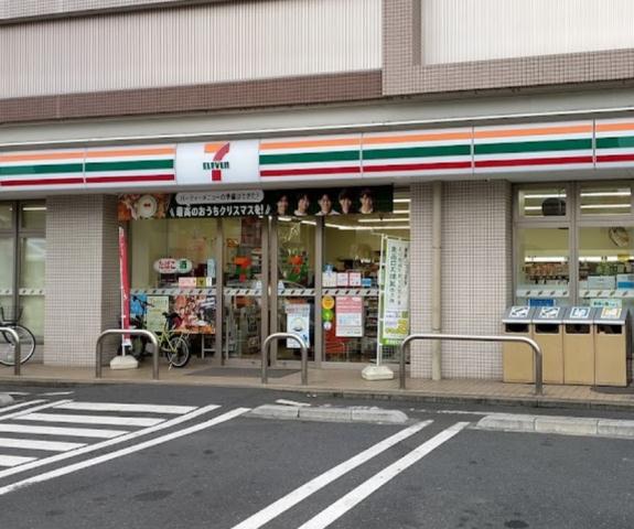 コンビニ　セブン－イレブン大田区東六郷２丁目店（コンビニ）まで133m