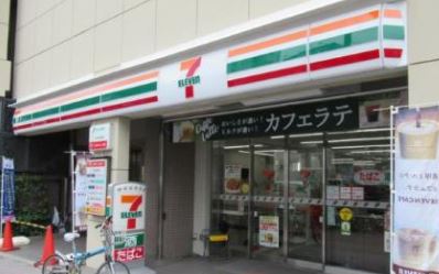 コンビニ　セブンイレブン文京千石駅前店（コンビニ）まで494m