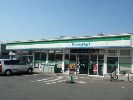 コンビニ　ファミリーマート 調布緑ヶ丘店（コンビニ）まで217m