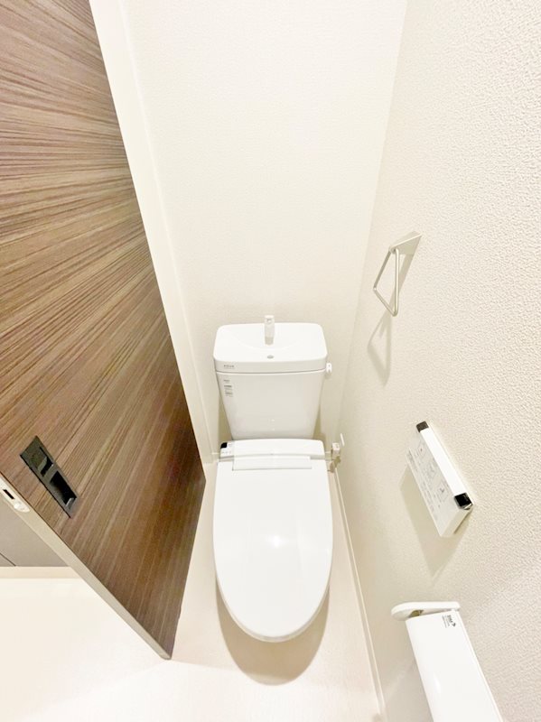 トイレ　※同物件別号室参考写真