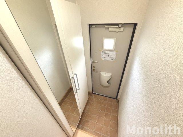 南海泉北線 泉ケ丘駅 徒歩23分 2階建 築17年の玄関写真