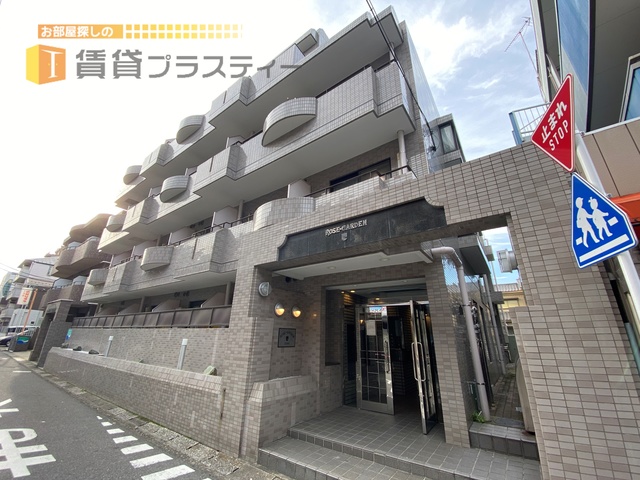 建物外観　総タイル貼りの外観にうっとり。。