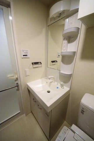 洗面設備　※別号室参考写真となりますのでご注意ください。