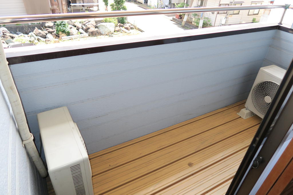 バルコニー　陽当たり良し