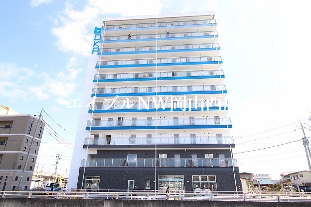 岡山市中区清水のマンションの建物外観